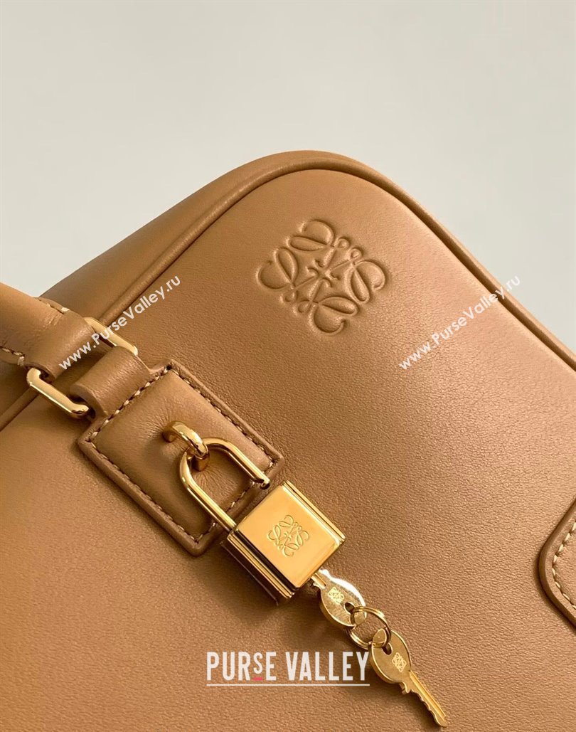 Loewe Amazona 28 Medium Top Handle Bag in Nappa Calfskin Warm Desert Brown 2024 (Ys-240805007)