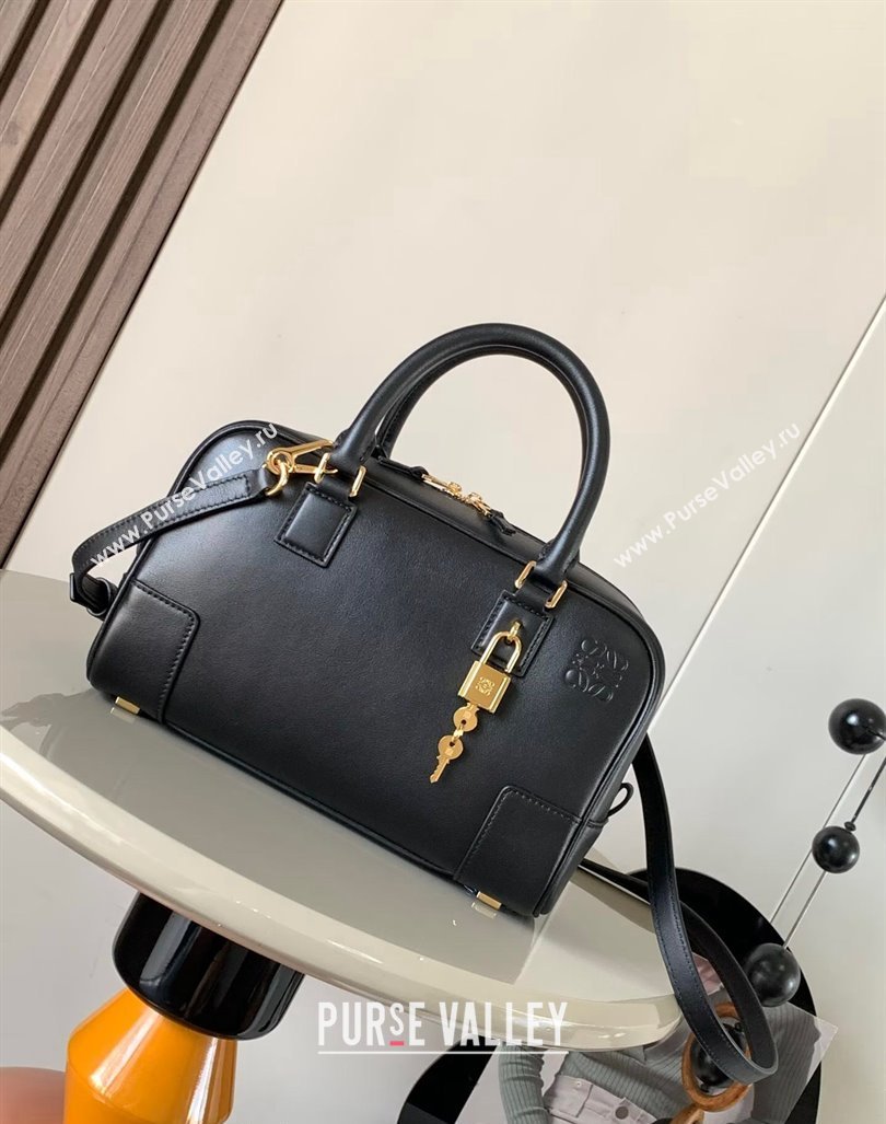 Loewe Amazona 23 Small Top Handle Bag in Nappa Calfskin Black 2024 (Ys-240805014)