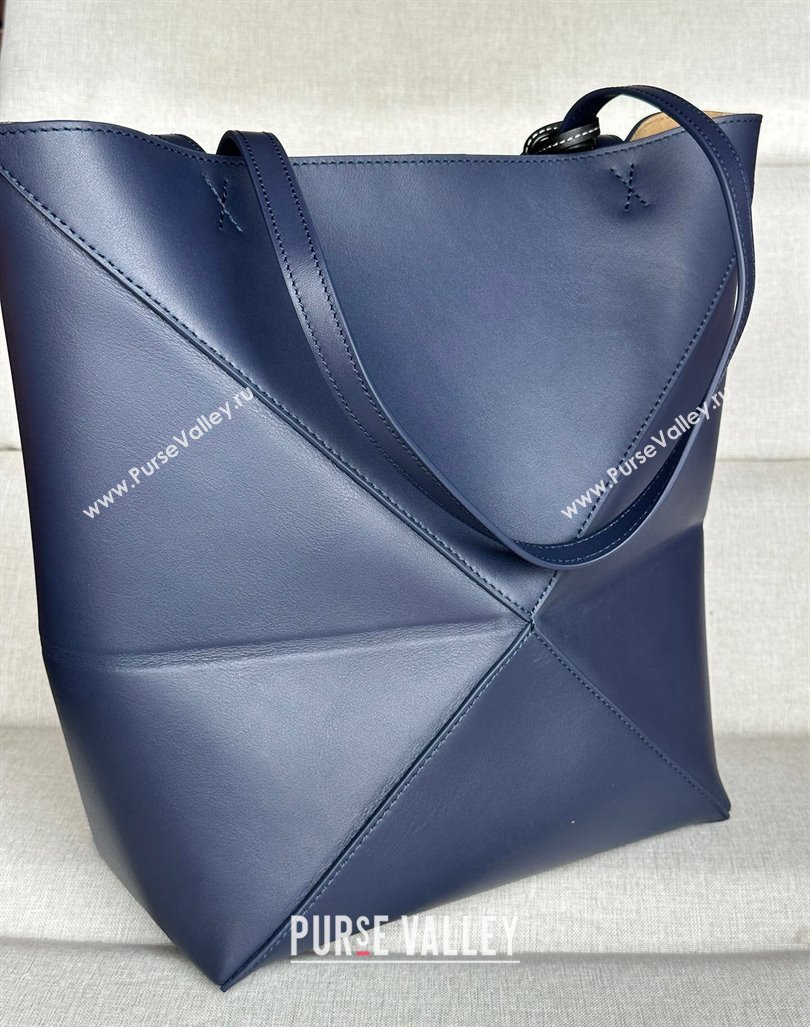 Loewe Medium Puzzle Fold Tote Bag in shiny calfskin Abyss Blue 2024 (nana-240920061)