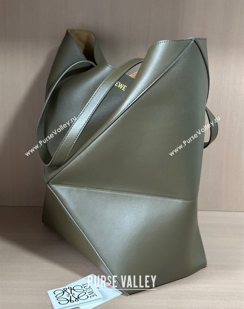 Loewe Large Puzzle Fold Tote Bag in shiny calfskin Khaki Green 2024 (nana-240920066)