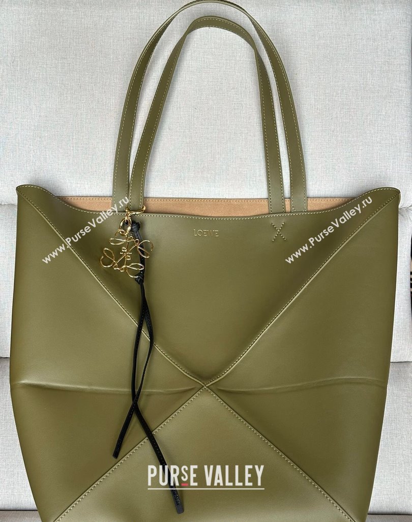 Loewe Large Puzzle Fold Tote Bag in shiny calfskin Olive Green 2024 (nana-240920069)