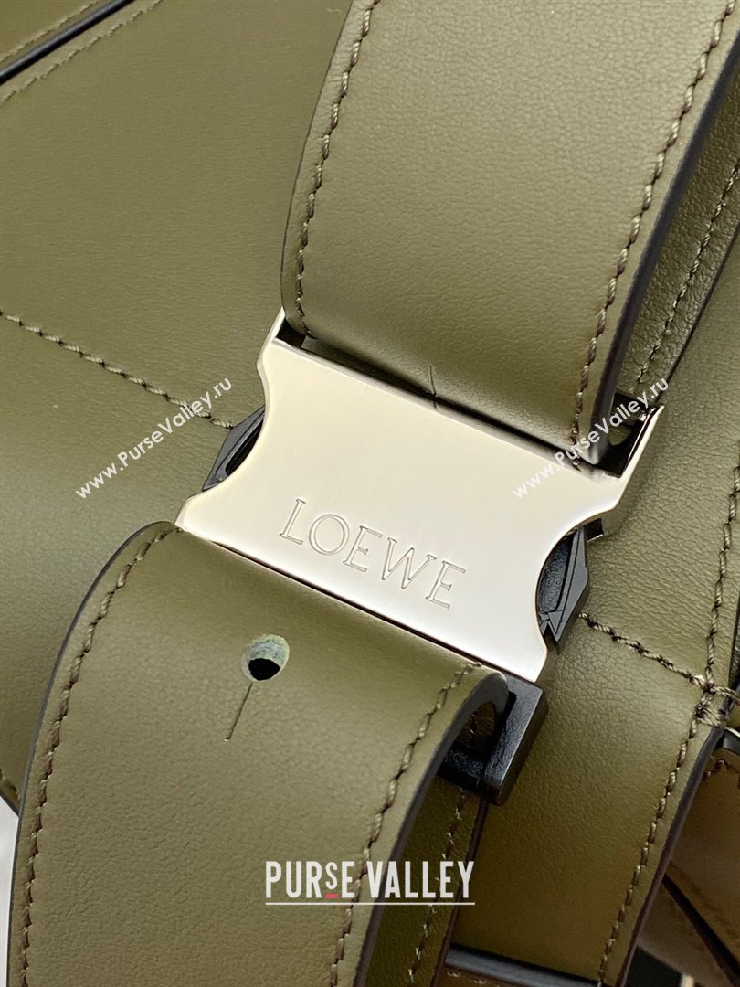 Loewe Small Puzzle Bumbag in Classic Calfskin Olive Green 2024 10176 (nana-24103003)