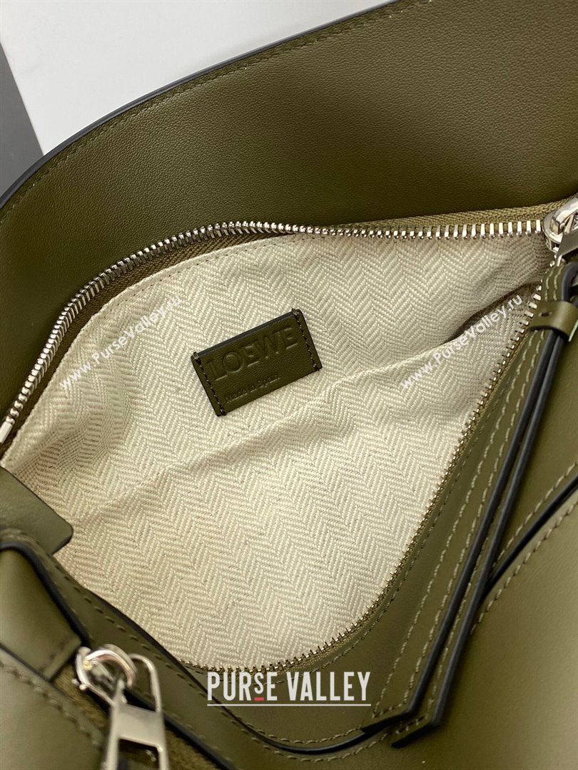 Loewe Small Puzzle Bumbag in Classic Calfskin Olive Green 2024 10176 (nana-24103003)