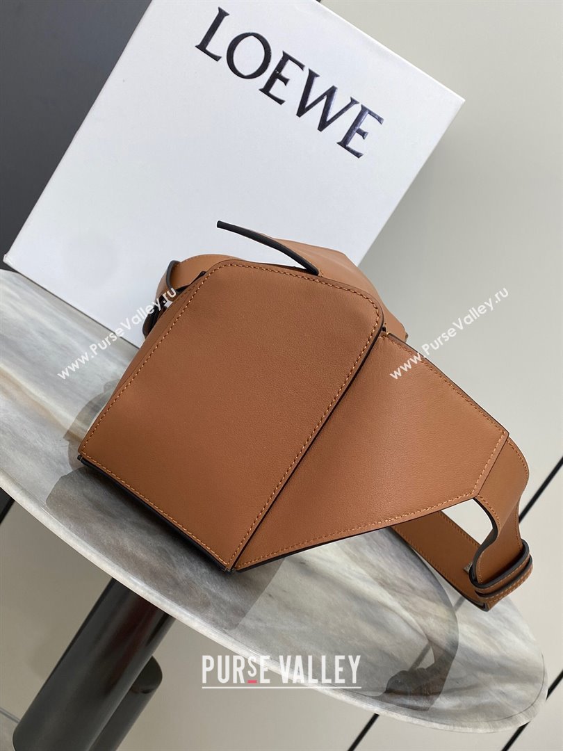 Loewe Small Puzzle Bumbag in Classic Calfskin Tan Brown 2024 10176 (nana-24103004)