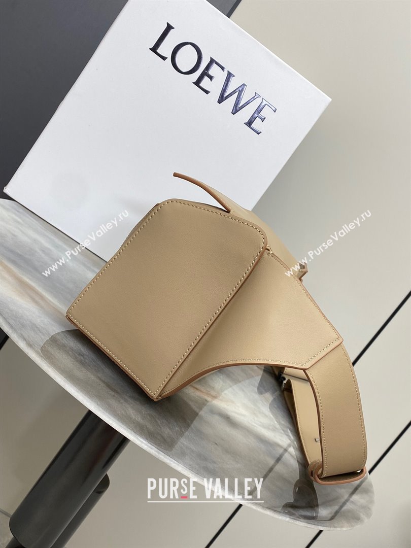 Loewe Small Puzzle Bumbag in Classic Calfskin Beige 2024 10176 (nana-24103007)