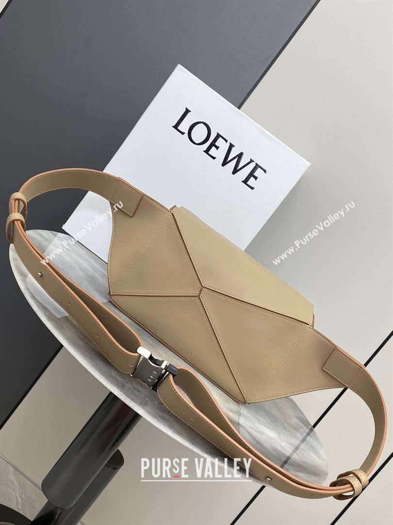 Loewe Small Puzzle Bumbag in Classic Calfskin Beige 2024 10176 (nana-24103007)