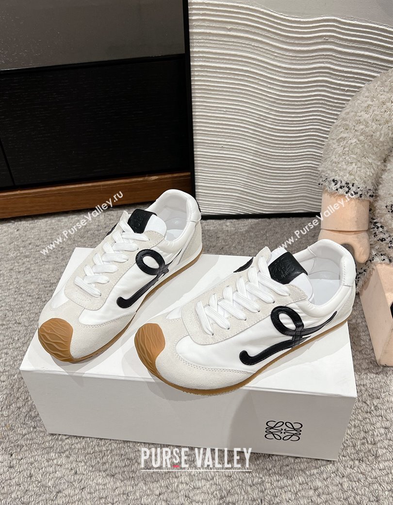 Loewe Ballet Runner 2.0 Sneakers in nylon and suede White/Black2 2024 ( For Women and Men) (SS-241224031)