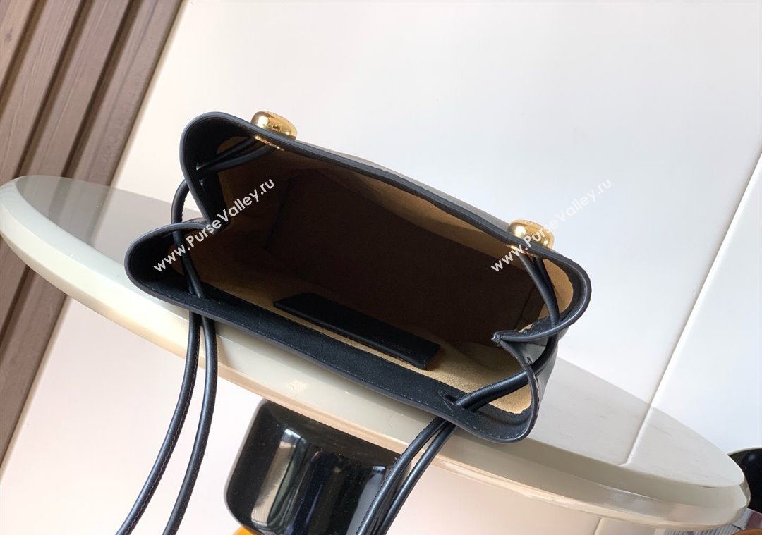 Loewe Pebble pouch Mini Bag in smooth calfskin Black 2025 9092 (Ys-250206073)