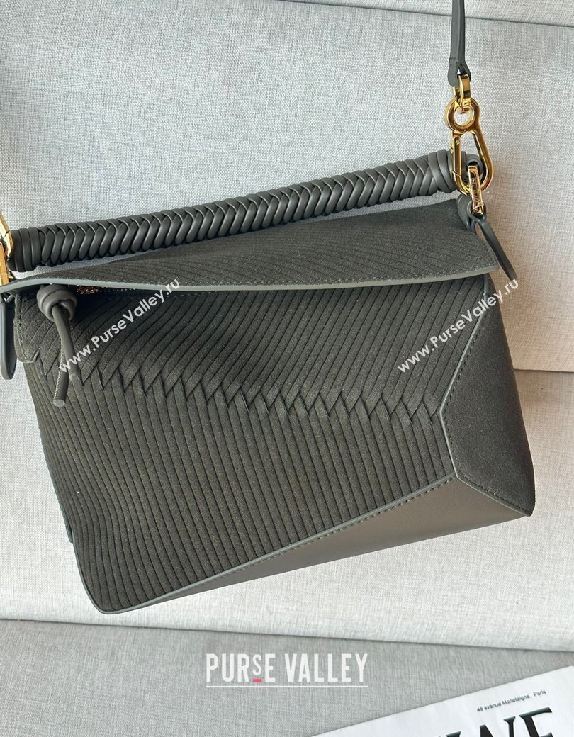 Loewe Small Puzzle bag in Embossed suede and calfskin Dark Olive Green 2025 062324 (Ys-250206070)
