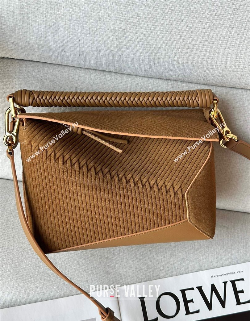 Loewe Small Puzzle bag in Embossed suede and calfskin Tobacco Brown 2025 062324 (Ys-250206071)