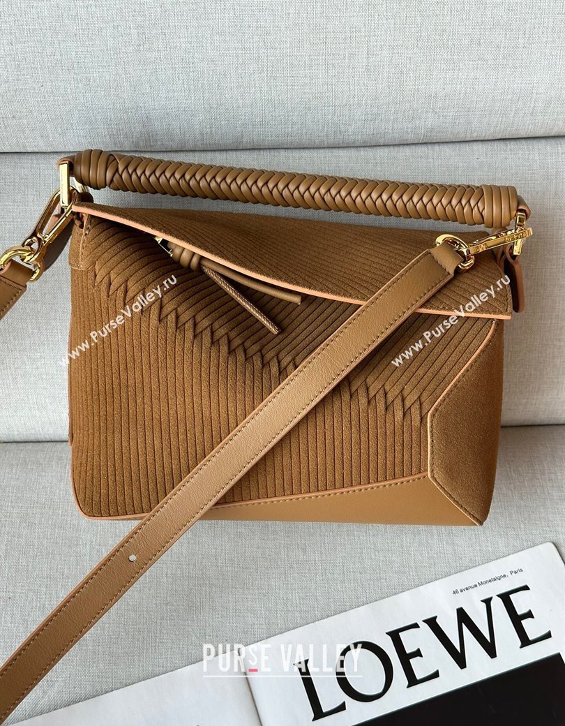 Loewe Small Puzzle bag in Embossed suede and calfskin Tobacco Brown 2025 062324 (Ys-250206071)