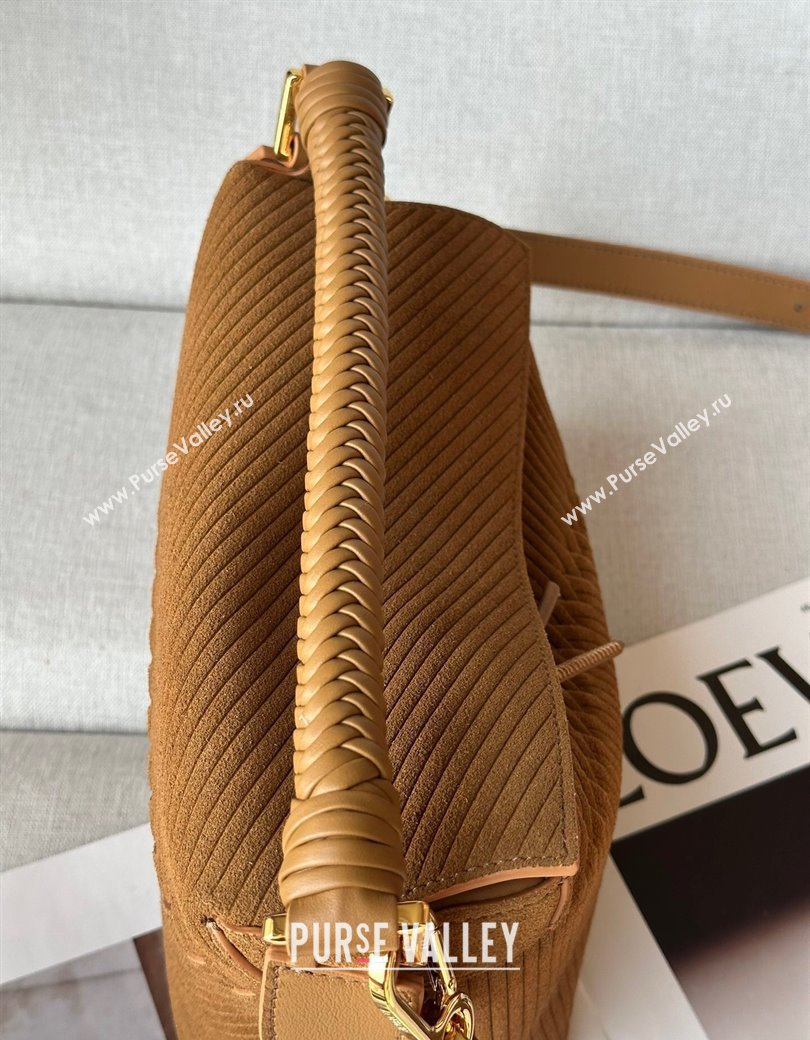 Loewe Small Puzzle bag in Embossed suede and calfskin Tobacco Brown 2025 062324 (Ys-250206071)