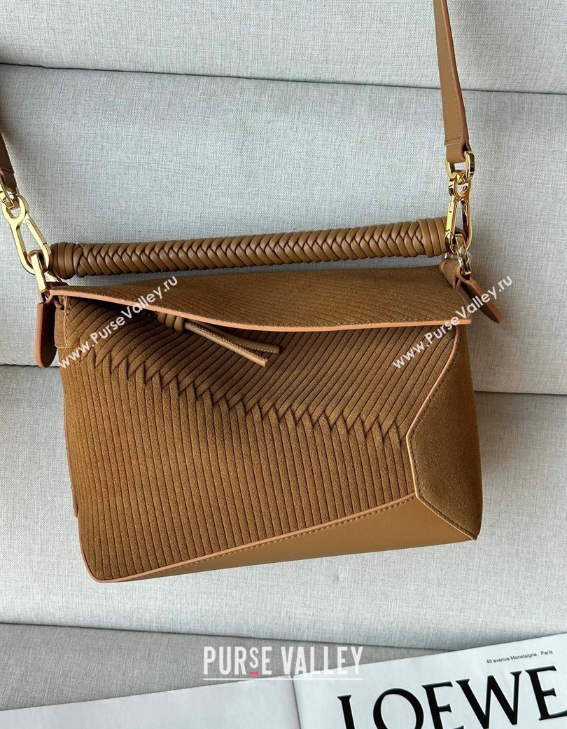 Loewe Small Puzzle bag in Embossed suede and calfskin Tobacco Brown 2025 062324 (Ys-250206071)