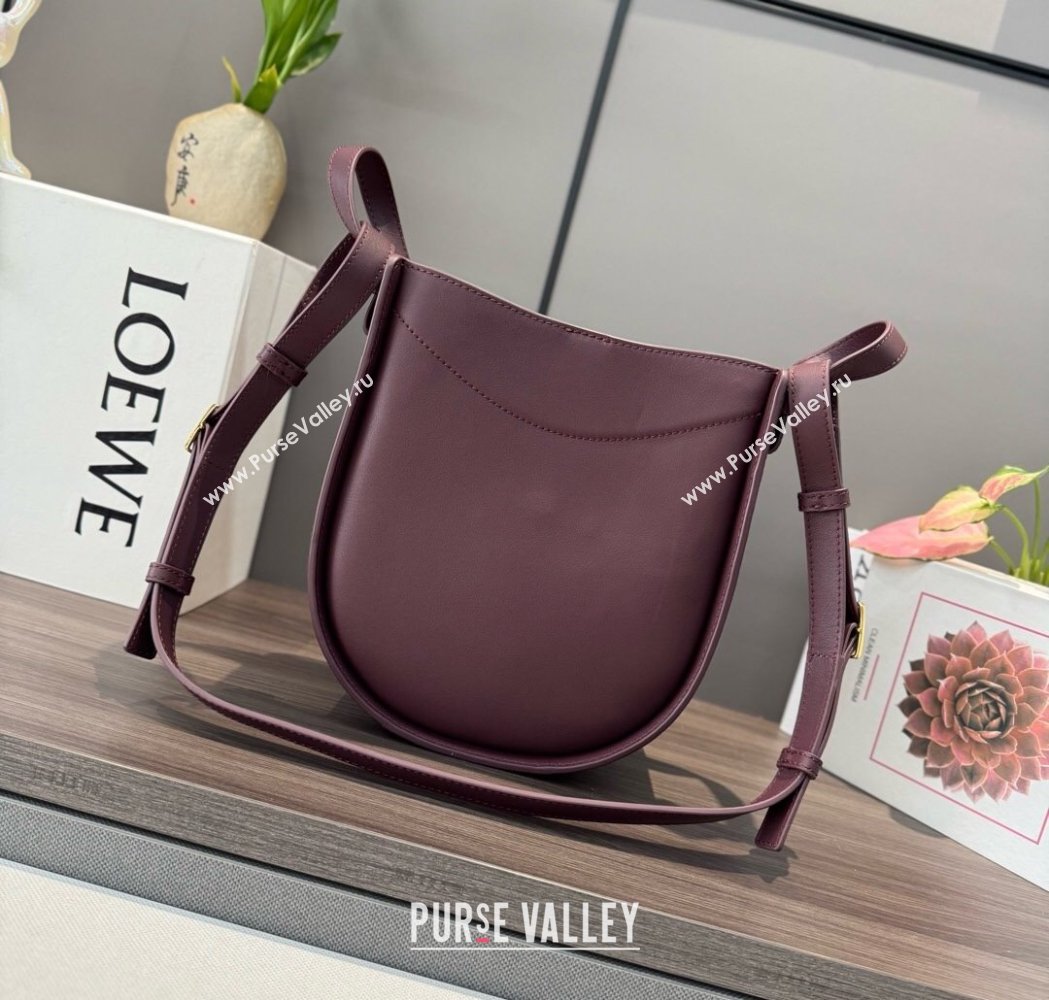 Loewe Hammock Slice bag in shiny calfskin Dark Burgundy 2025 012412 (Ys-250206063)