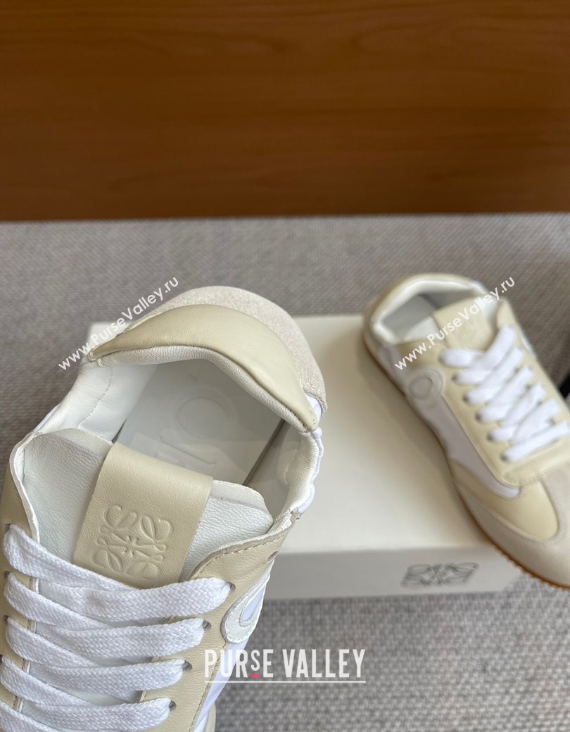 Loewe Ballet Runner 2.0 Sneakers in calfskin, nylon and suede Light Beige/White 2025 ( For Women and Men) (KL-250221029)