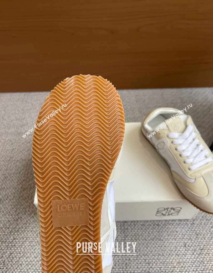 Loewe Ballet Runner 2.0 Sneakers in calfskin, nylon and suede Light Beige/White 2025 ( For Women and Men) (KL-250221029)