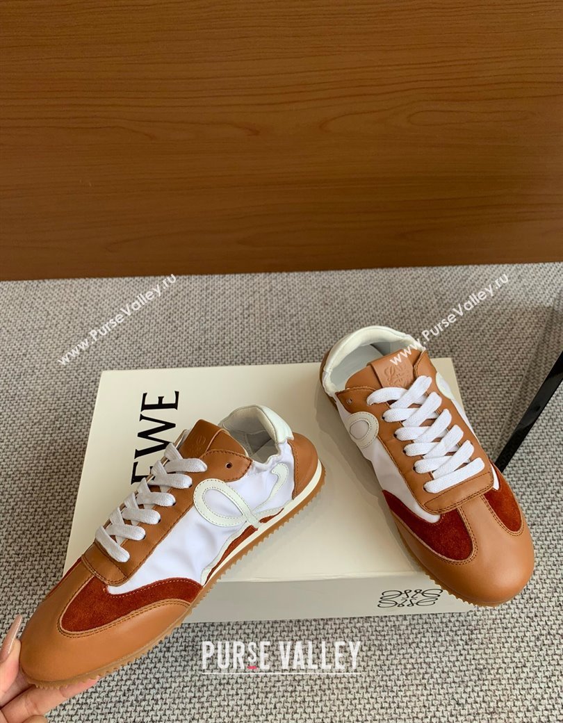 Loewe Ballet Runner 2.0 Sneakers in calfskin, nylon and suede Tan Brown 2025 ( For Women and Men) (KL-250221032)