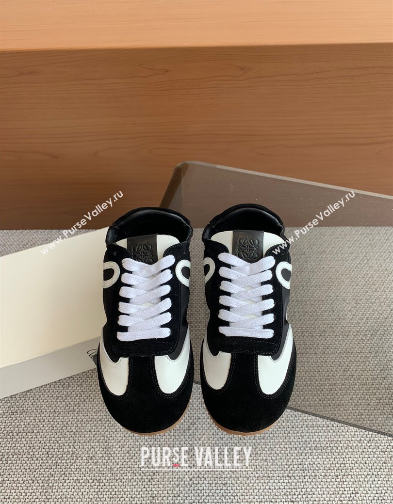 Loewe Ballet Runner 2.0 Sneakers in calfskin, nylon and suede Black/White2 2025 ( For Women and Men) (KL-250221033)