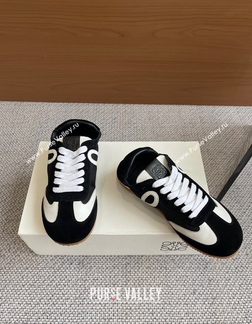 Loewe Ballet Runner 2.0 Sneakers in calfskin, nylon and suede Black/White2 2025 ( For Women and Men) (KL-250221033)
