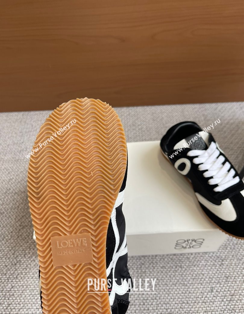 Loewe Ballet Runner 2.0 Sneakers in calfskin, nylon and suede Black/White2 2025 ( For Women and Men) (KL-250221033)