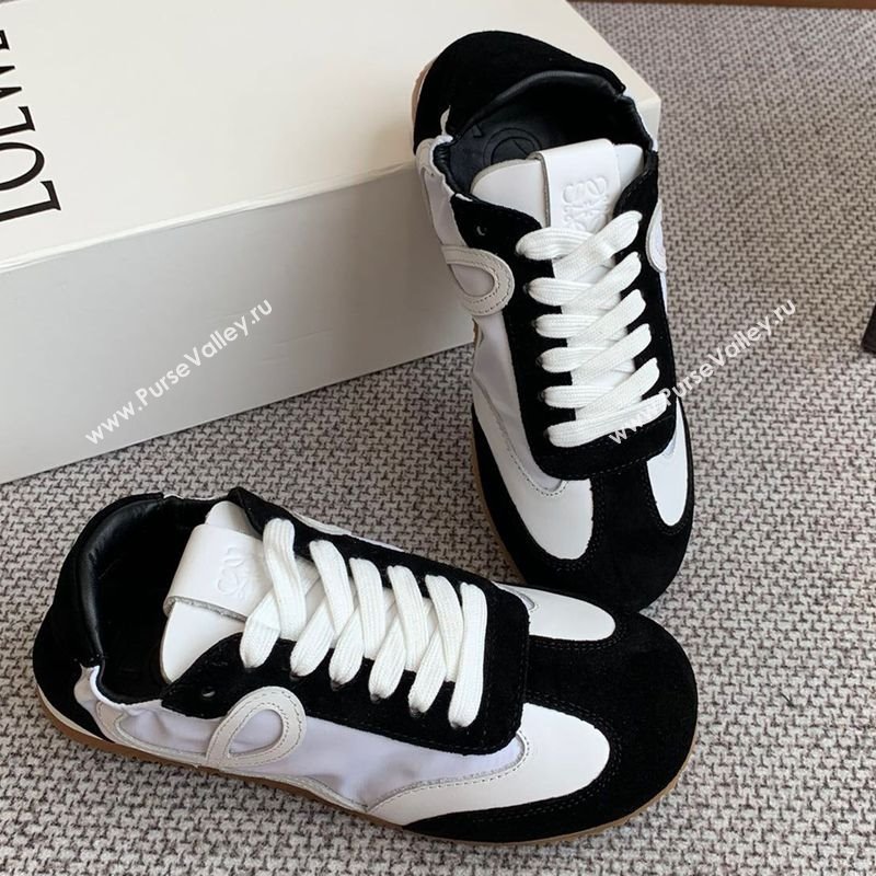 Loewe Ballet Runner 2.0 Sneakers in calfskin, nylon and suede White/Black2 2025 ( For Women and Men) (KL-250221034)