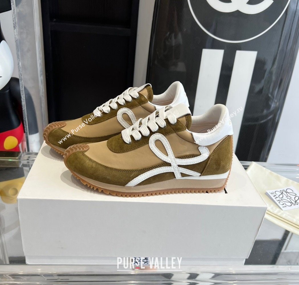 Loewe Flow Runner Sneakers in calfskin, nylon and suede Beige/Brown 2025 LW02211 (KL-250221049)