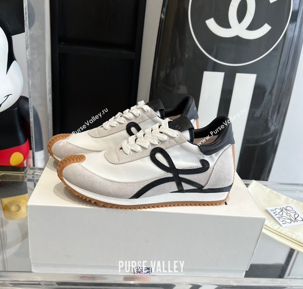 Loewe Flow Runner Sneakers in calfskin, nylon and suede White/Black 2025 LW02212 (KL-250221052)