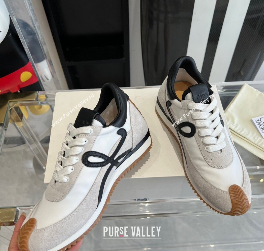 Loewe Flow Runner Sneakers in calfskin, nylon and suede White/Black 2025 LW02212 (KL-250221052)