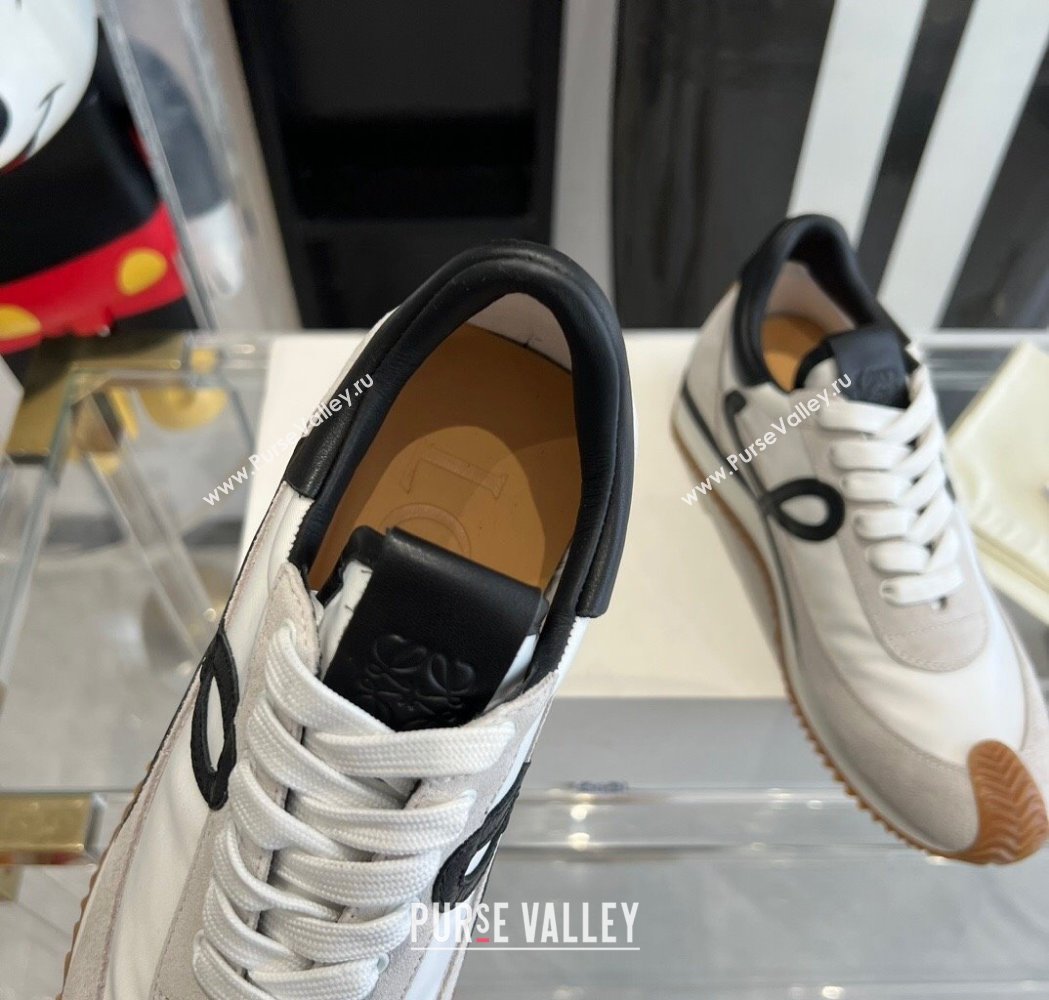 Loewe Flow Runner Sneakers in calfskin, nylon and suede White/Black 2025 LW02212 (KL-250221052)