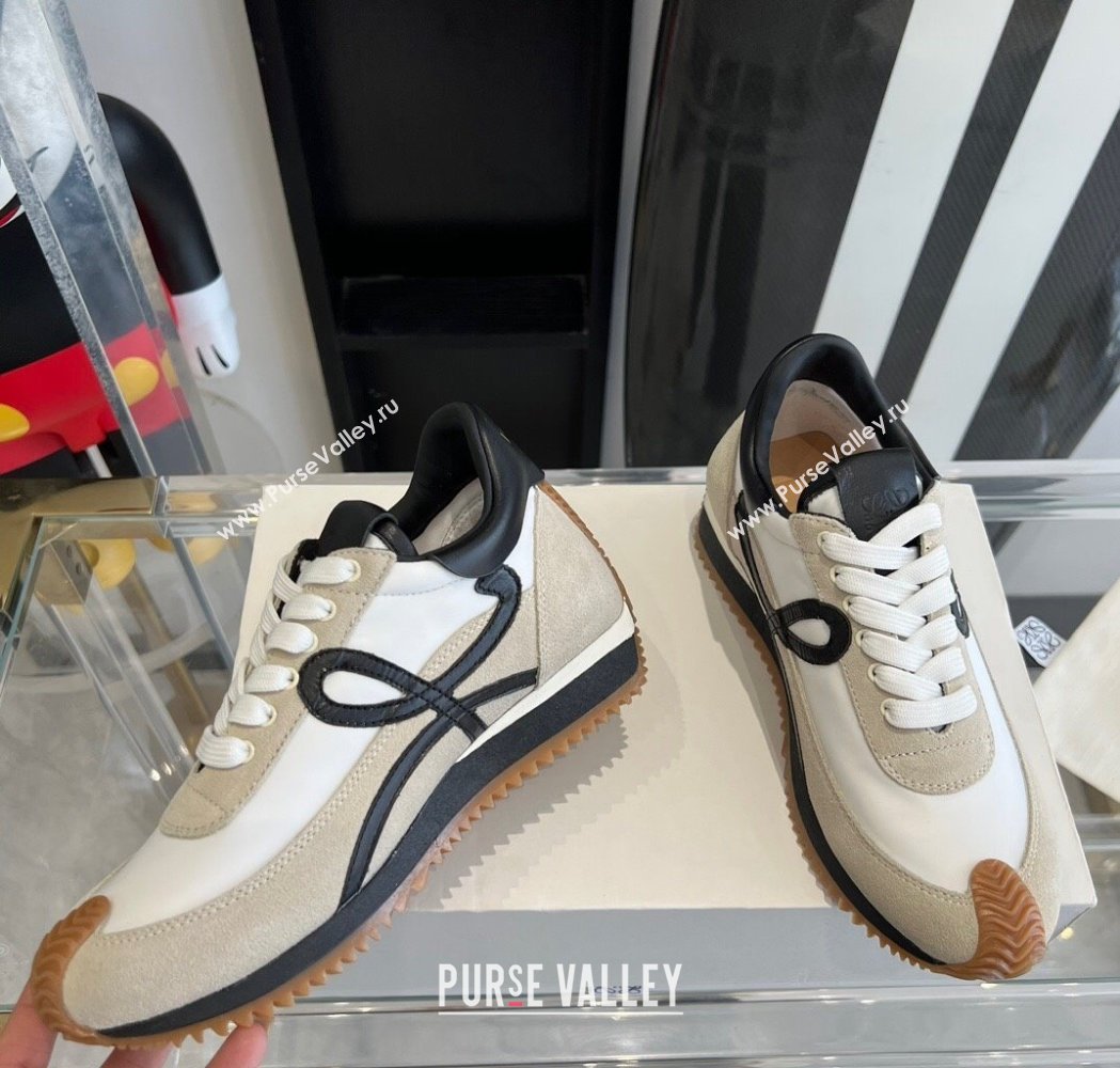 Loewe Flow Runner Sneakers in calfskin, nylon and suede Grey/Black 2025 LW02213 (KL-250221053)