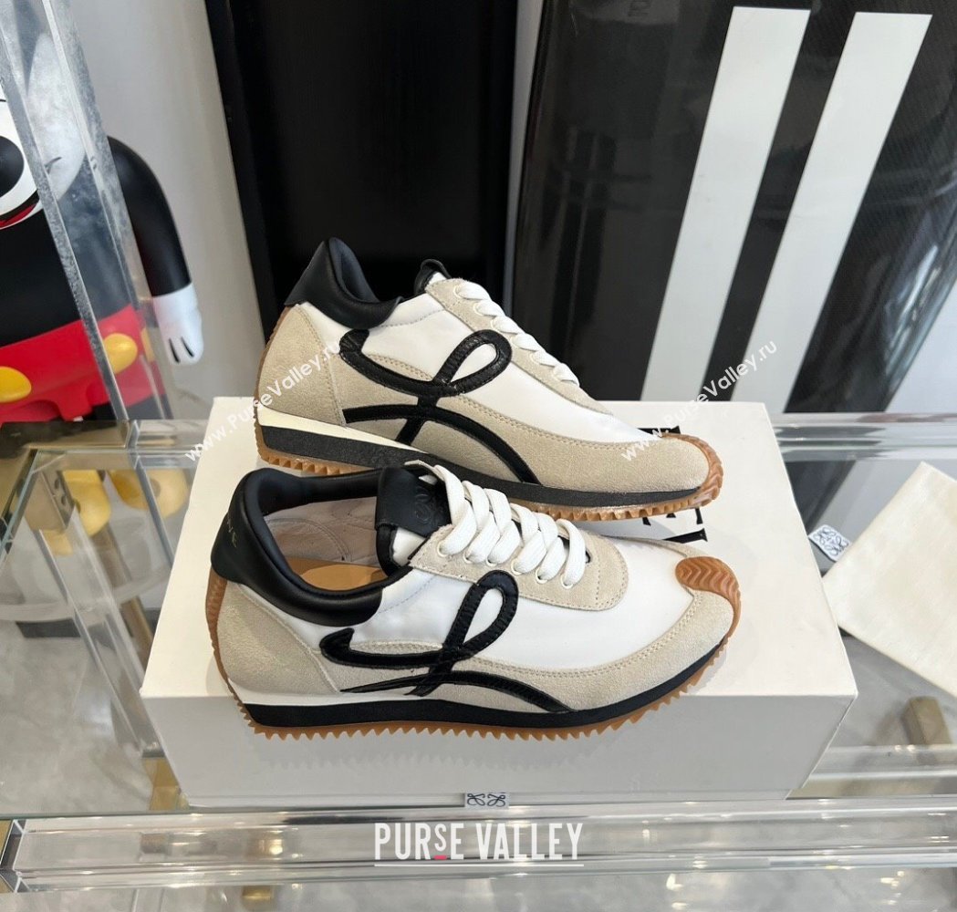 Loewe Flow Runner Sneakers in calfskin, nylon and suede Grey/Black 2025 LW02213 (KL-250221053)