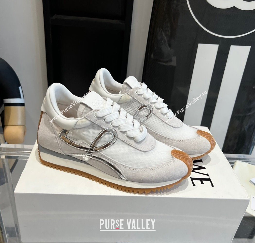 Loewe Flow Runner Sneakers in Mesh and suede White/Silver 2025 LW02229 (KL-250221069)