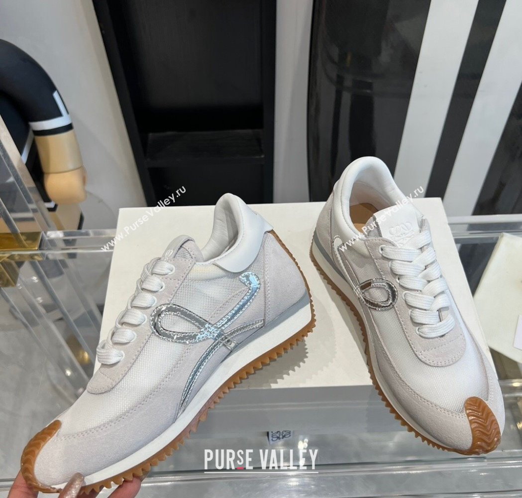 Loewe Flow Runner Sneakers in Mesh and suede White/Silver 2025 LW02229 (KL-250221069)