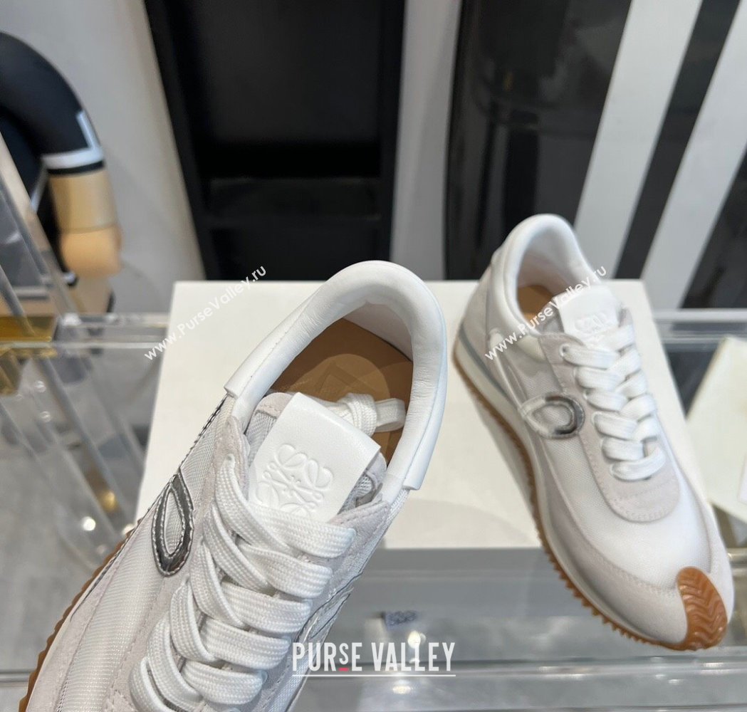 Loewe Flow Runner Sneakers in Mesh and suede White/Silver 2025 LW02229 (KL-250221069)