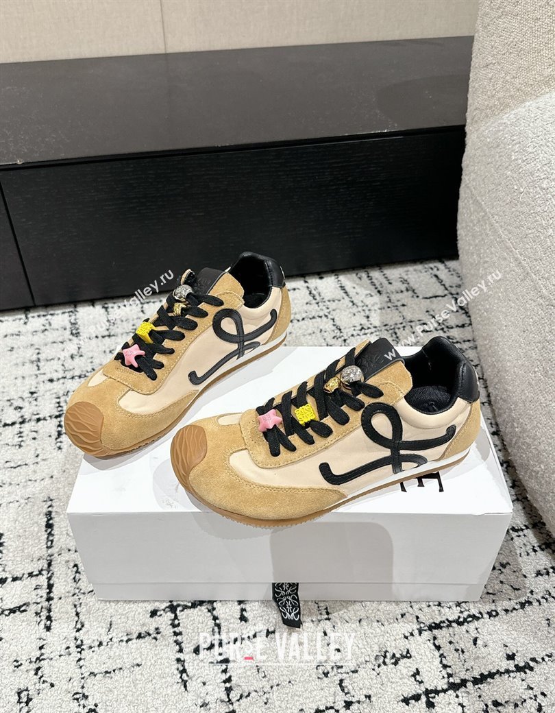 Loewe Ballet Runner 2.0 Sneakers in nylon and suede with charm Beige/Light Brown 2024 ( For Women and Men) (KL-250221022)