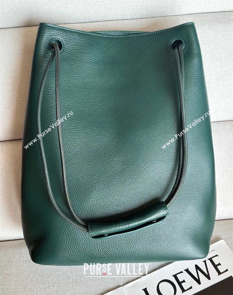 Loewe Large Pebble Hobo Bag in Soft Grained Calfskin Evergreen 2025 9530 (nana-250408032)