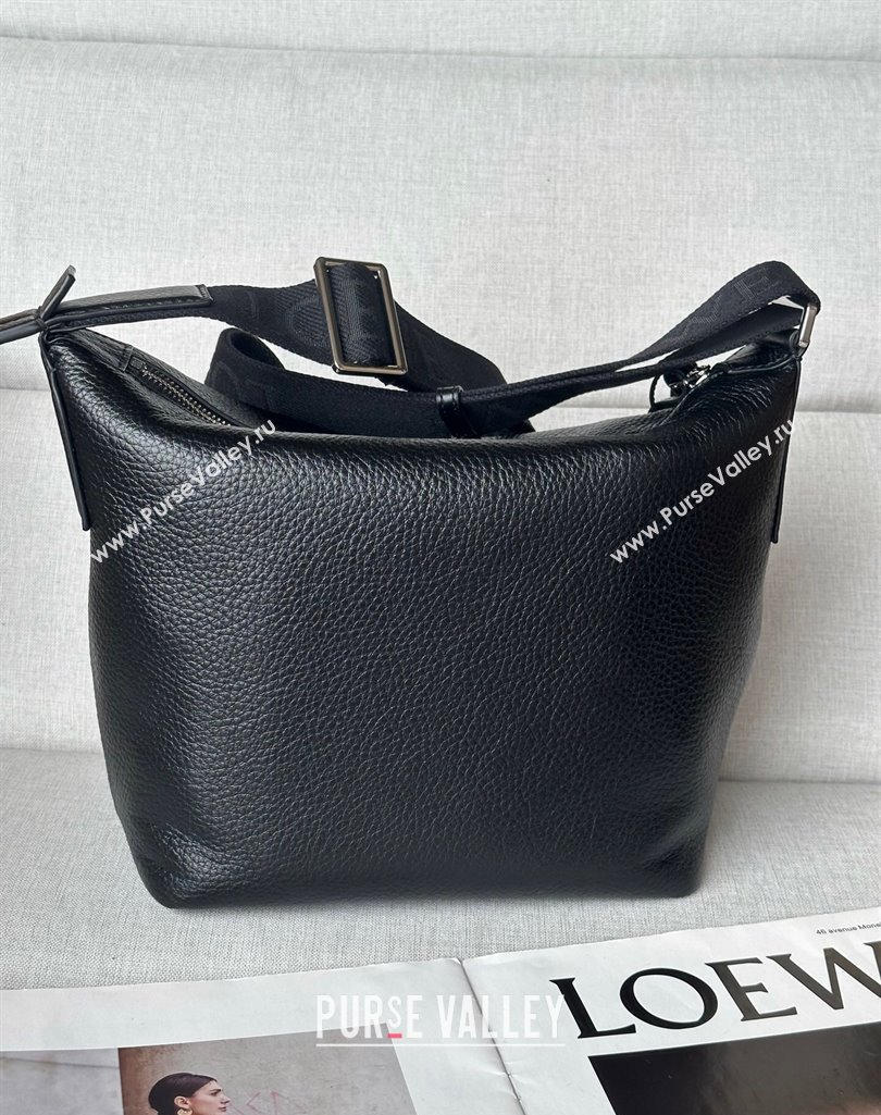 Loewe Small Cubi crossbody bag in supple grained calfskin Black 2025 2201S（No Charm) (nana-250408038)