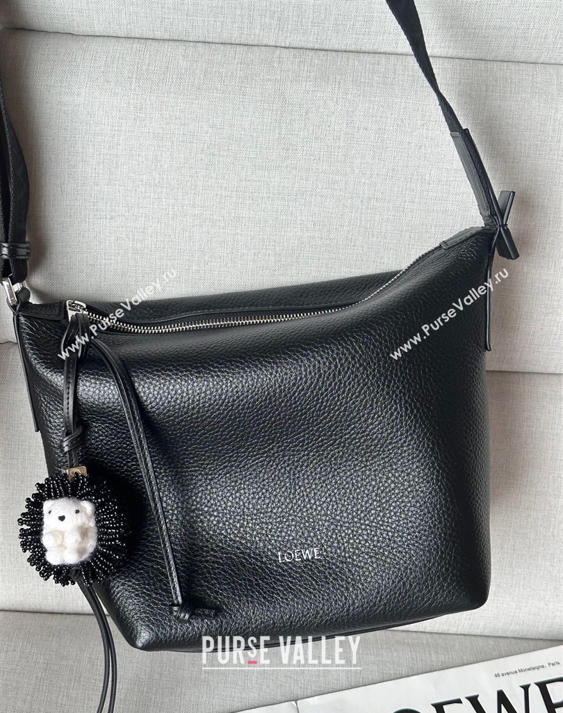 Loewe Small Cubi crossbody bag in supple grained calfskin Black 2025 2201S（No Charm) (nana-250408038)