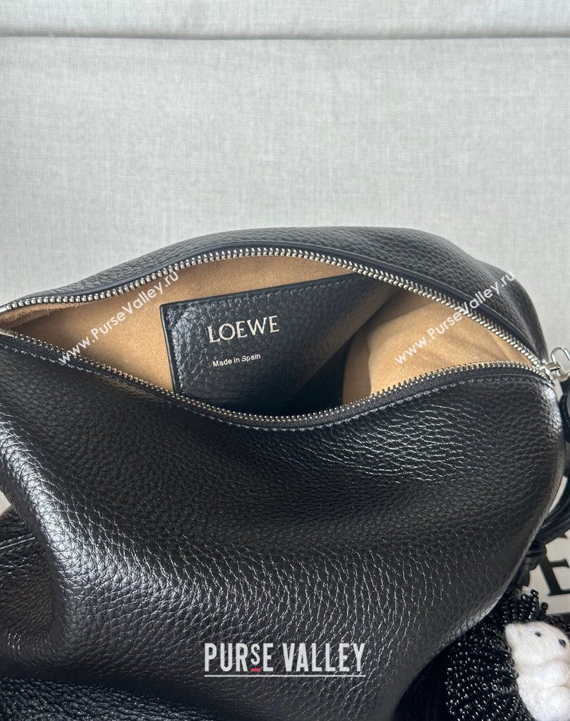 Loewe Small Cubi crossbody bag in supple grained calfskin Black 2025 2201S（No Charm) (nana-250408038)