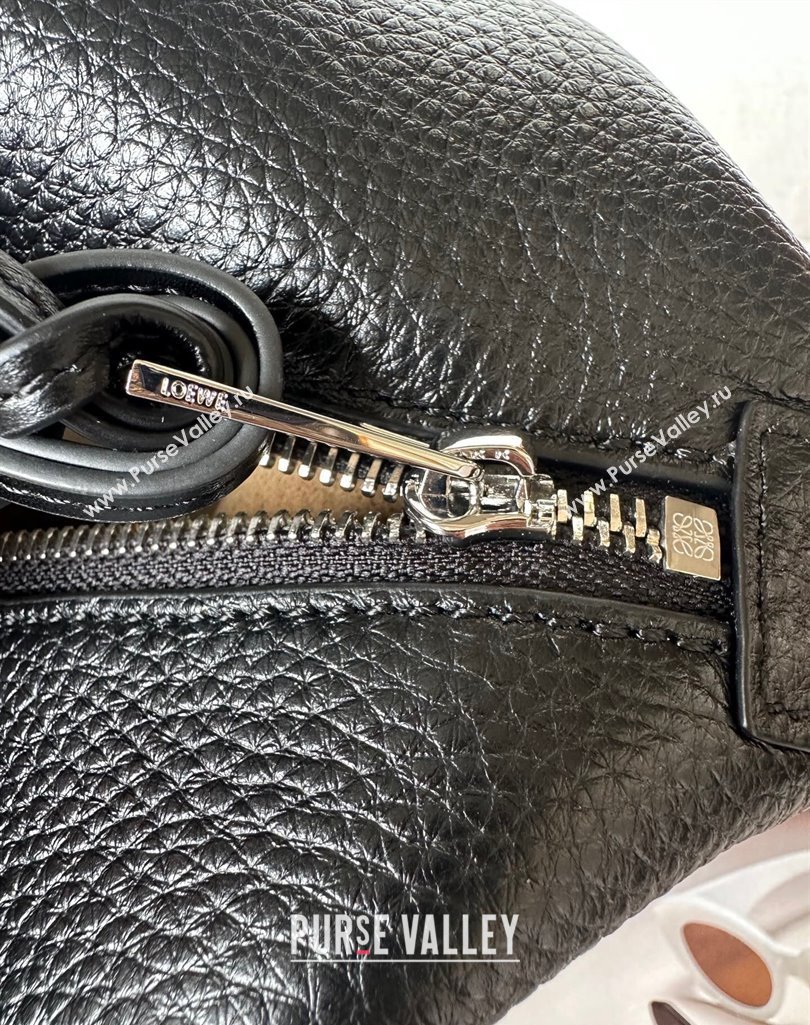 Loewe Small Cubi crossbody bag in supple grained calfskin Black 2025 2201S（No Charm) (nana-250408038)