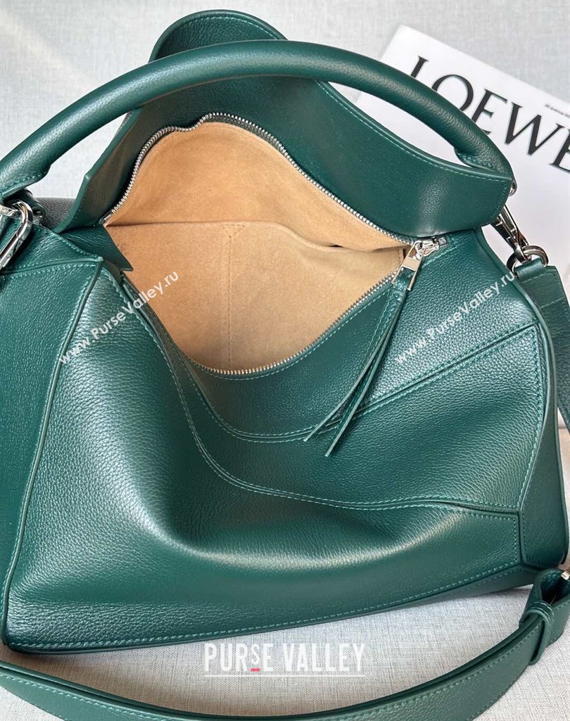 Loewe Large Puzzle Edge bag in supple grained calfskin Evergreen 2025 061606 (nana-250408042)