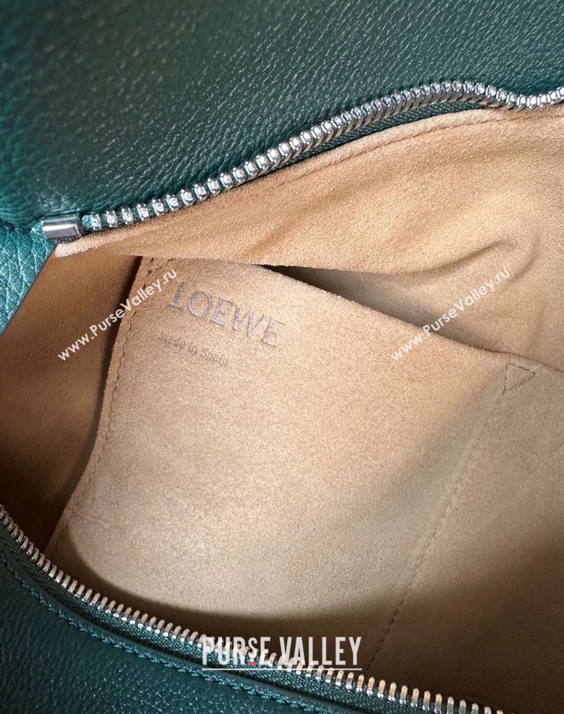 Loewe Large Puzzle Edge bag in supple grained calfskin Evergreen 2025 061606 (nana-250408042)