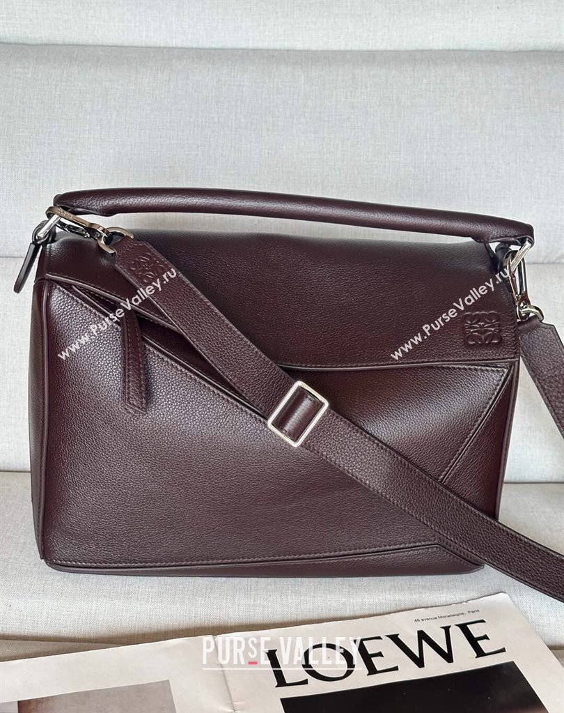 Loewe Large Puzzle Edge bag in supple grained calfskin Oxblood 2025 061606 (nana-250408043)