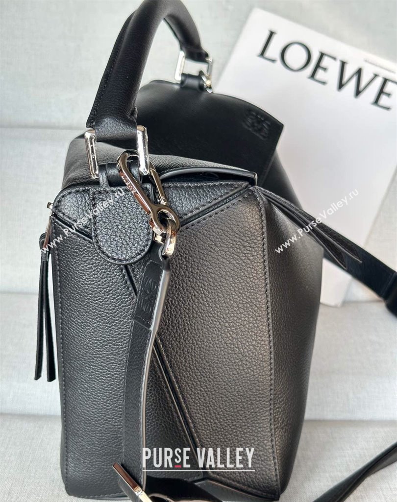 Loewe Large Puzzle Edge bag in supple grained calfskin Black 2025 061606 (nana-250408044)
