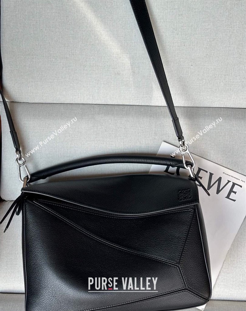 Loewe Large Puzzle Edge bag in supple grained calfskin Black 2025 061606 (nana-250408044)