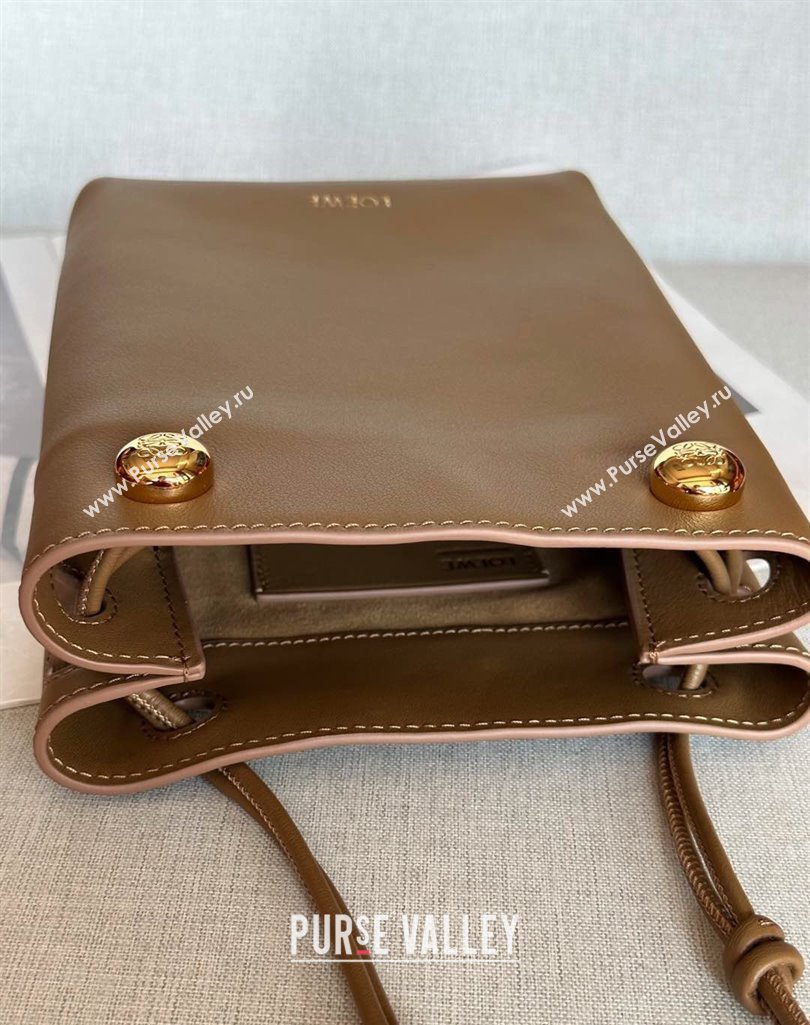 Loewe Pebble pouch Mini Bag in Smooth Calfskin Oak Brown 2025 9531 (nana-250408024)
