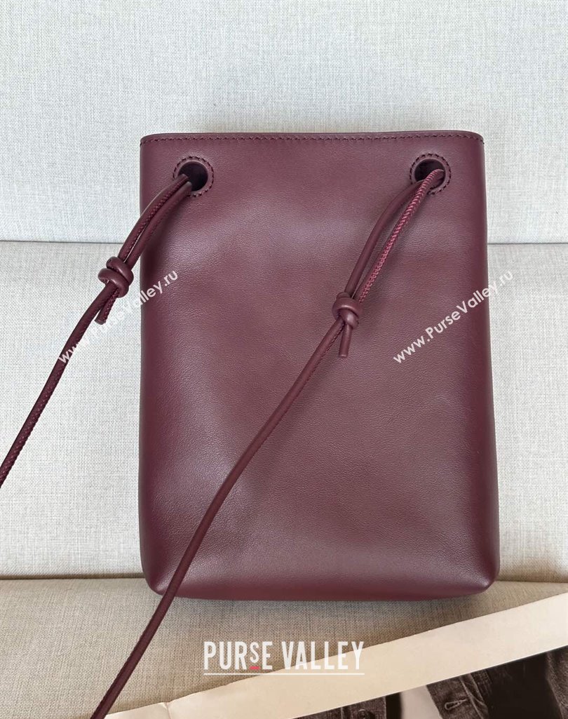 Loewe Pebble pouch Mini Bag in Smooth Calfskin Dark Burgundy 2025 9531 (nana-250408025)