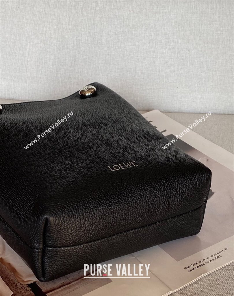 Loewe Pebble pouch Mini Bag in Grained Calfskin Black 2025 9531 (nana-250408029)