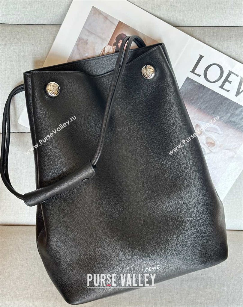 Loewe Large Pebble Hobo Bag in Soft Grained Calfskin Black 2025 9530 (nana-250408030)
