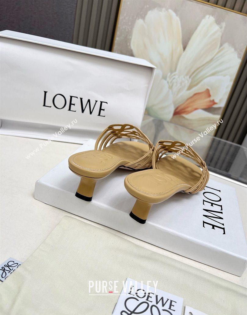 Loewe Petal Anagram heel slides sandal 4.5cm in soft calfskin Beige 2025 (MD-250605100)